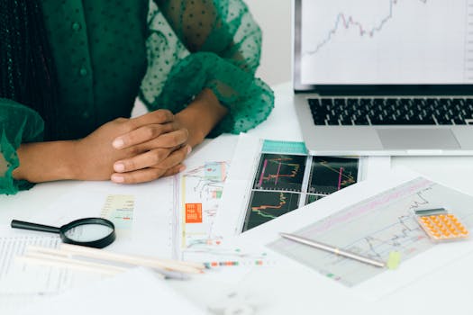 Understanding and Calculating Customer Lifetime Value (LTV) Using Churn or Lifespan Data